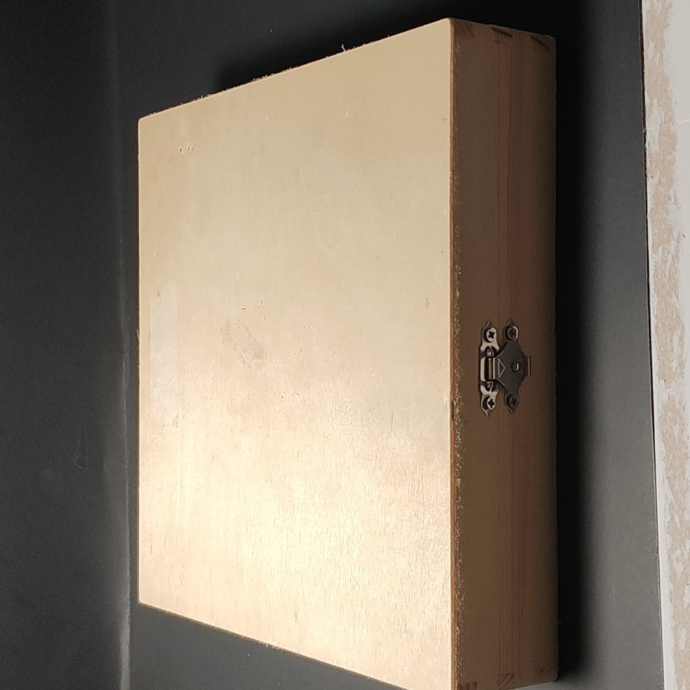 Wooden box